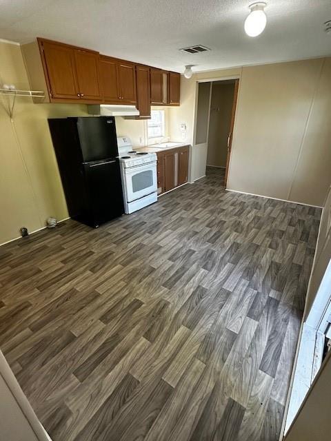 Building Photo - 14411 Enchanted Vista