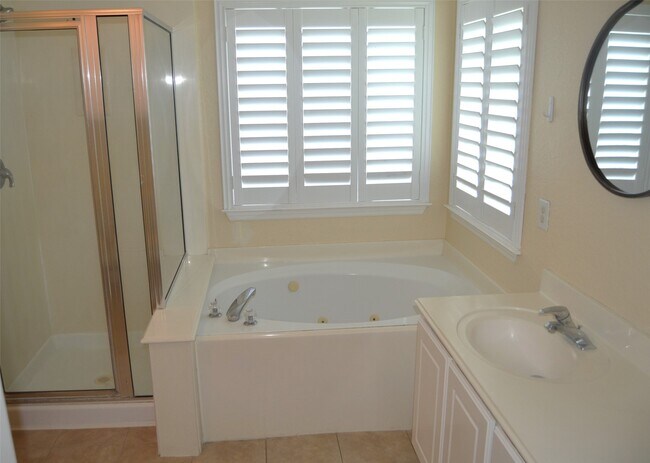Foto del edificio - 18011 Rose Hill Park Ln