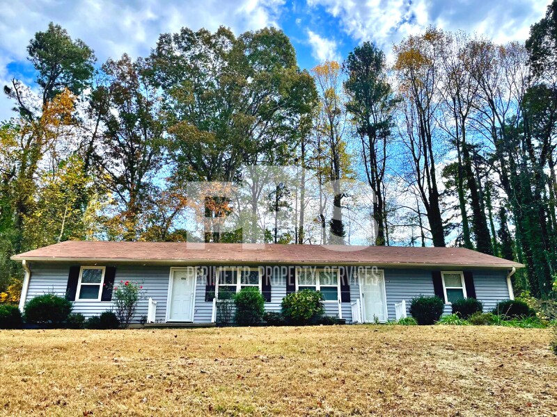 4560 Candlestick Ln Unit B, Oakwood, GA 30566 Apartments in Oakwood