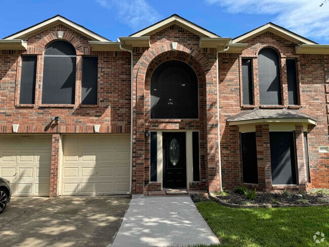 Building Photo - 19210 Misty Cove Dr