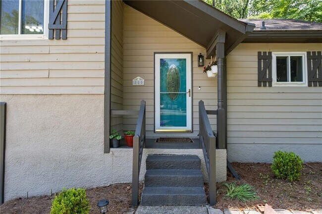 Building Photo - 880 Winfield Ct
