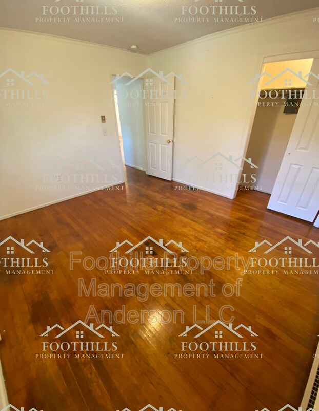 Building Photo - 418 W Fredericks St