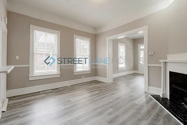 Building Photo - 2566 English Ave