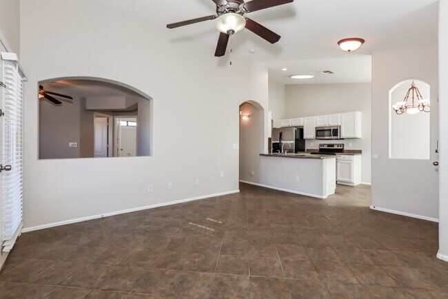 Foto del edificio - 29420 N Blackfoot Daisy Dr