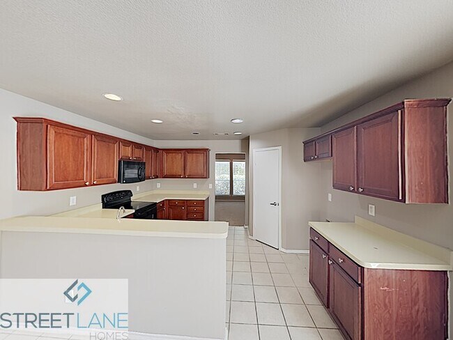 Foto del edificio - 6 Month Lease Only!