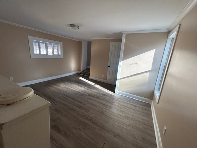 1-Bedroom + Bonus & Sitting RM(UTILTIES IN... - 1-Bedroom + Bonus & Sitting RM(UTILTIES IN...