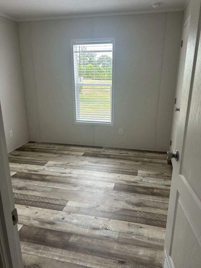 Building Photo - New Home! 3 Bedroom/2 Bath