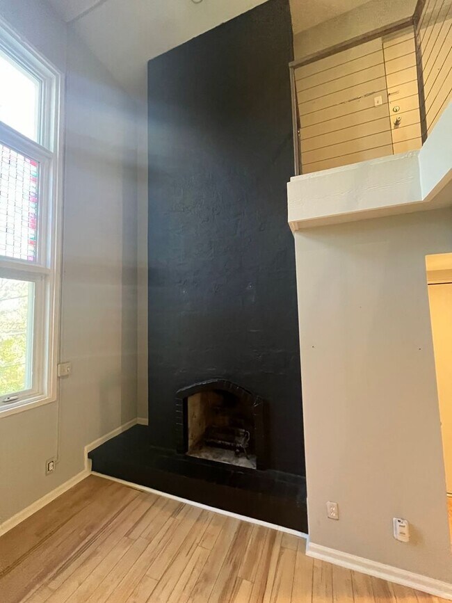 Foto del edificio - 4333 Oak St.