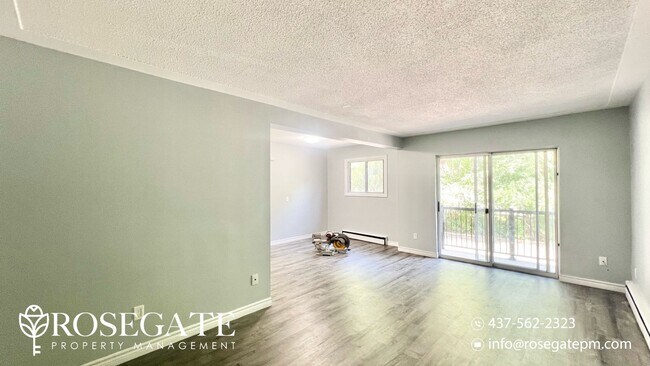 Building Photo - Spacious 2-Bedroom, 1-Bath Apartment in Lo...