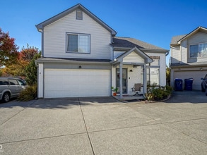 Building Photo - 9904 Worthington Blvd