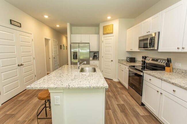 Foto del edificio - 1752 Hunting Harris Ct SW