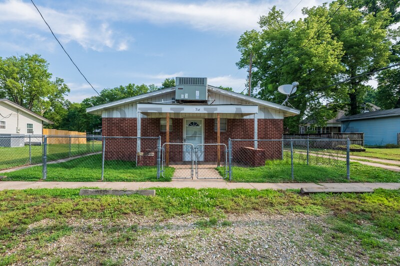 Foto principal - 316 W 6th Ave