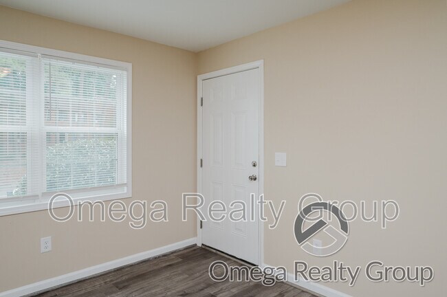 Foto del edificio - 2042 Montreat Cir