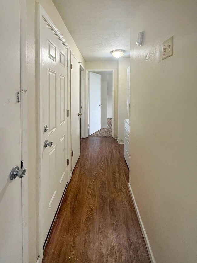 Building Photo - 4854 - Ladd Duplex