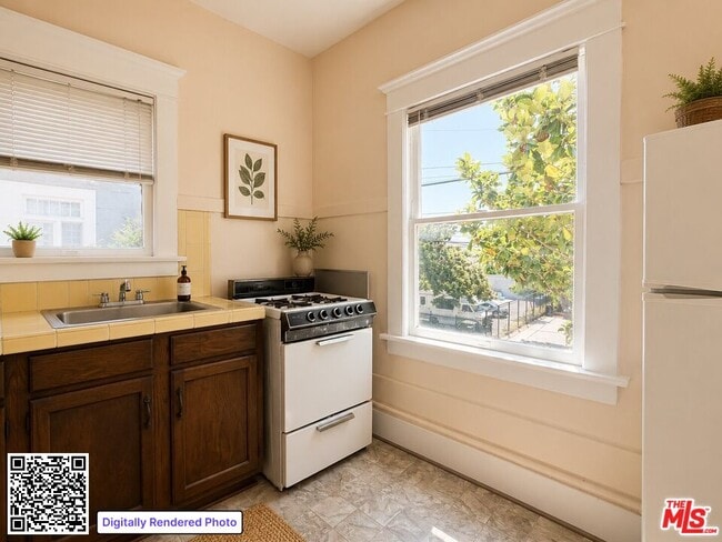 Building Photo - 1288 W 23rd St