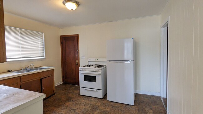 Building Photo - 1498 6th Street