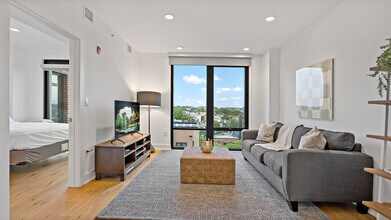 Building Photo - 1852 7th St NW