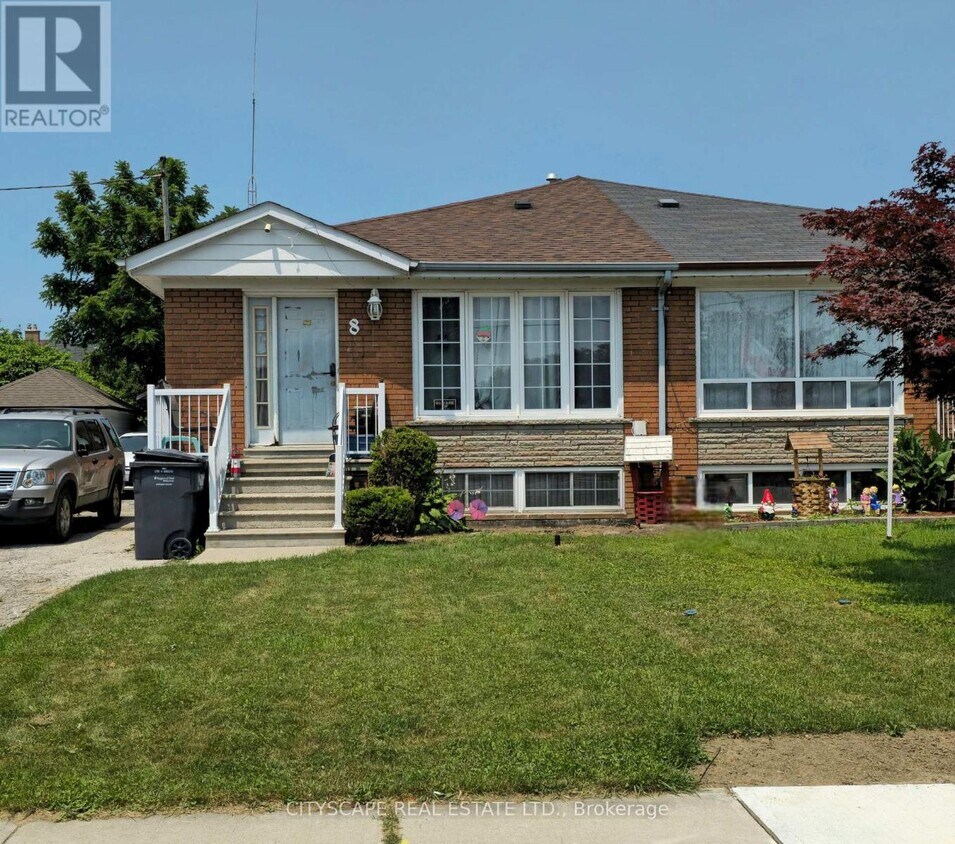 Primary Photo - 8 Garden Ave