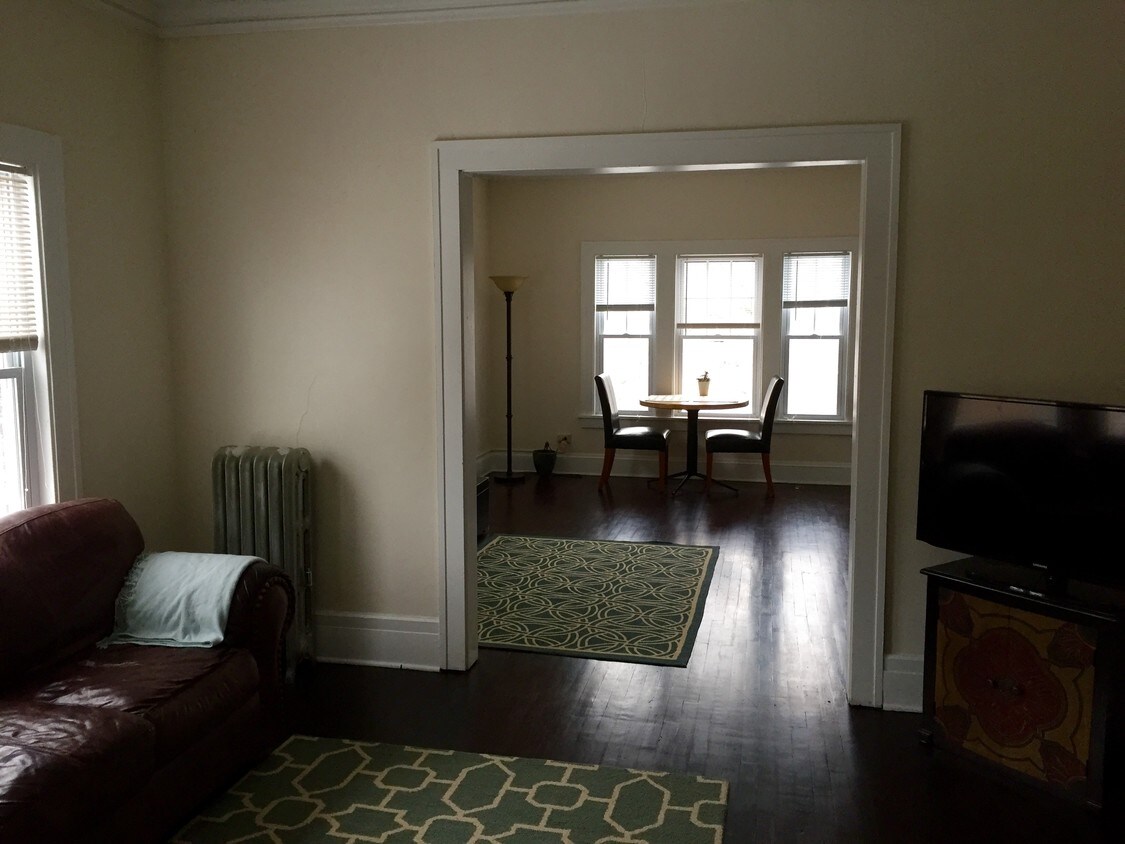 Foto principal - 2646 Mayfield Rd