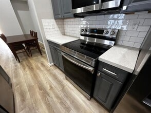 Building Photo - 2425 Augusta Dr