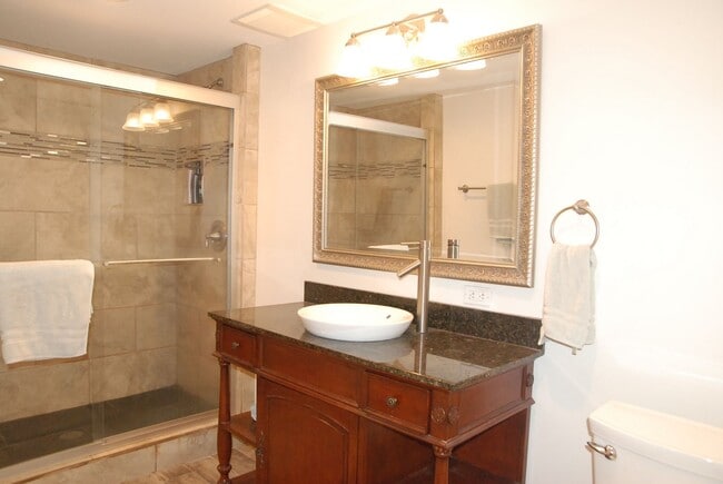 Building Photo - 3450 Harriet Ave