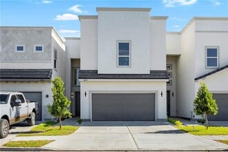 Building Photo - 17 Dorado Dr