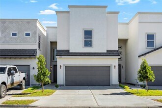 Building Photo - 21 Dorado Dr