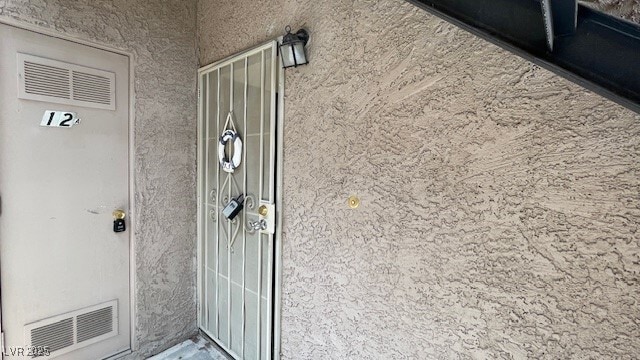 Primary Photo - 5576 W Rochelle Ave.