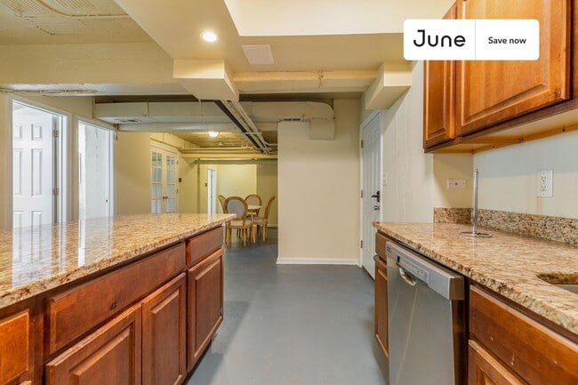 Foto del edificio - 1811 S Street NorthWest