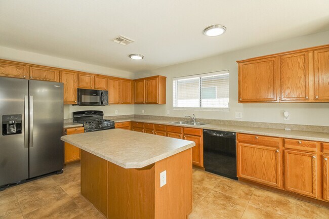 Foto del edificio - 5878 E Cedarbird Dr
