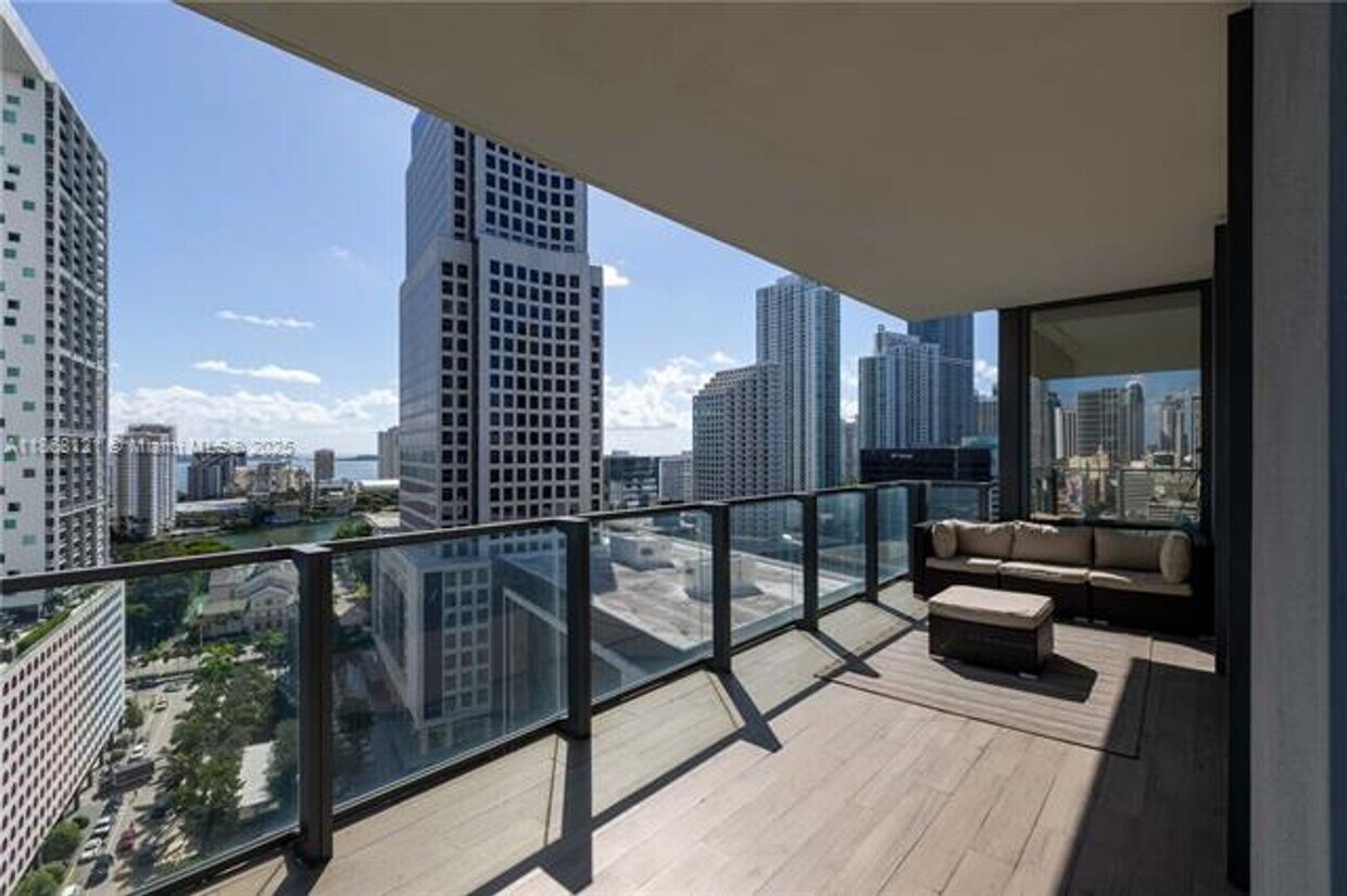 Foto principal - 68 SE 6th St