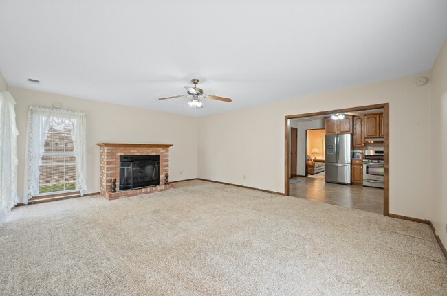 Building Photo - 1586 Younce St