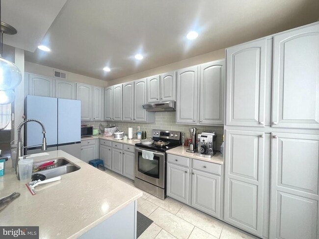 Building Photo - 4036 Royal Lytham Dr