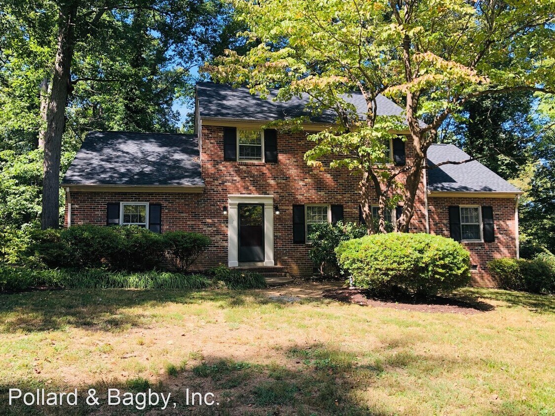 Foto principal - 4 br, 2.5 bath House - 3500 Marquette Rd.