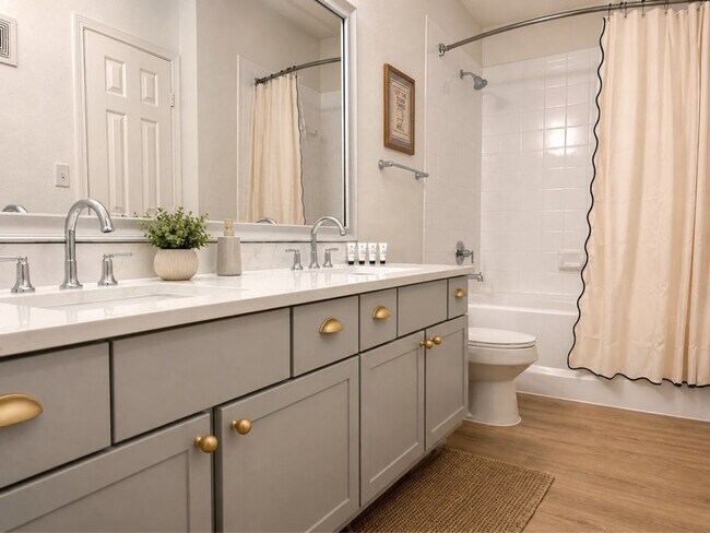 Foto del edificio - 2300 Kathryn Ln