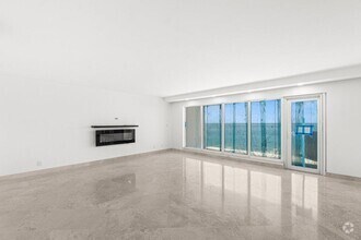 Building Photo - 4301 N Ocean Blvd