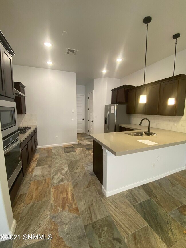 Foto del edificio - 4026 N Sommerset Ave