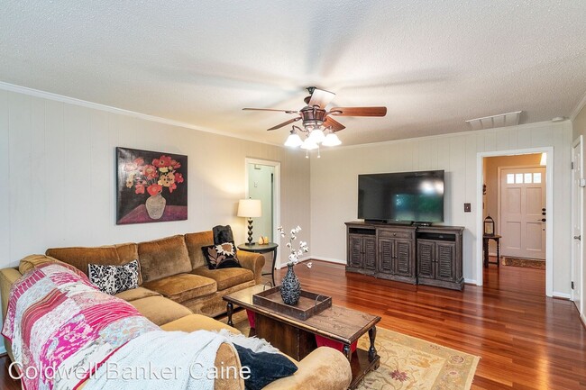 Foto del edificio - 3 br, 2 bath House - 614 Parkins Mill Rd