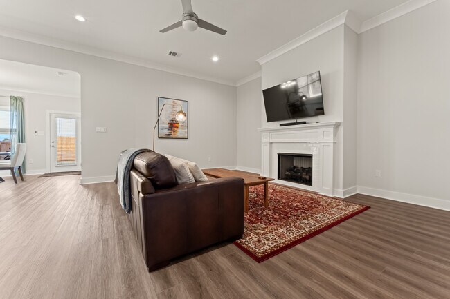 Foto del edificio - 3145 Creekmere Ln