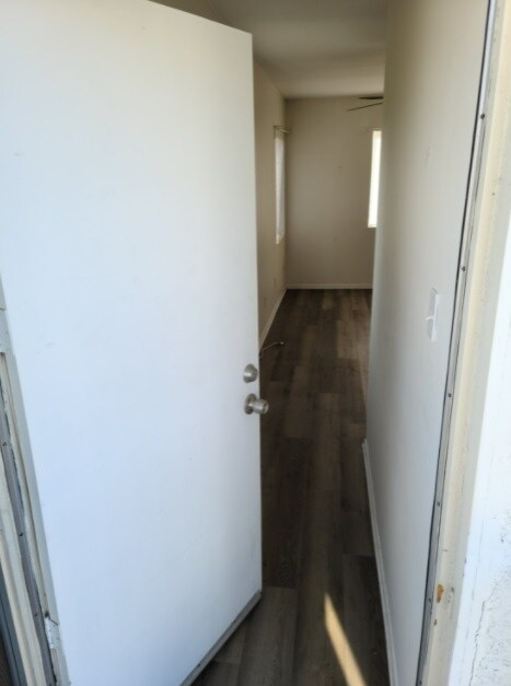 Entry - 929 Camulos St