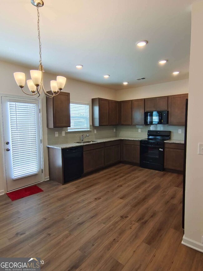 Foto del edificio - 153 Oconee Rd
