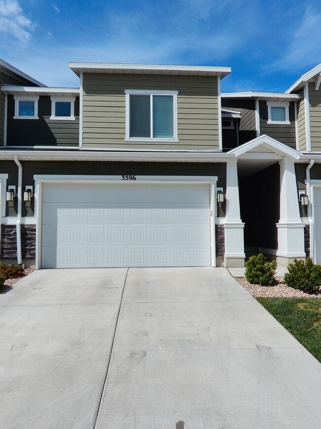 Building Photo - Wonderful 3 Bed, 2 Bath Condo in Lehi!
