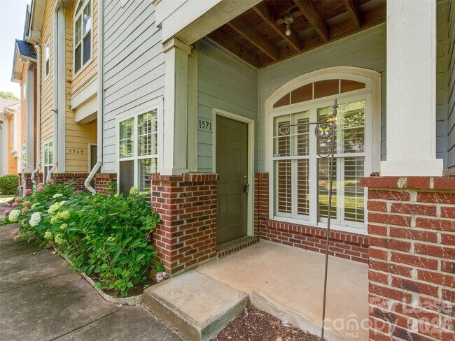 Foto del edificio - 1571 Pecan Ave