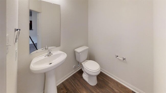 Building Photo - 212 Autumn Berry Ln