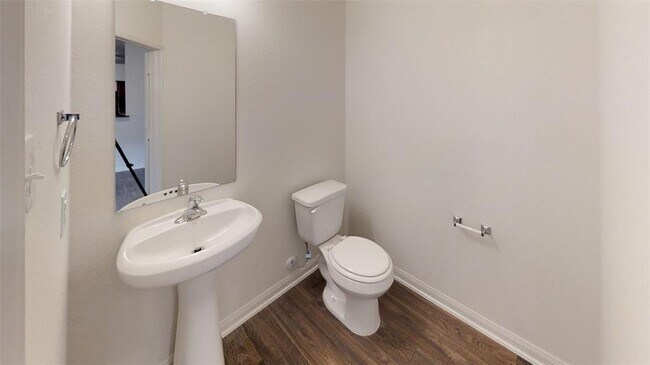 Foto del edificio - 212 Autumn Berry Ln