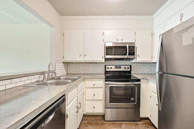 Building Photo - 3345 Lodgepole Cir