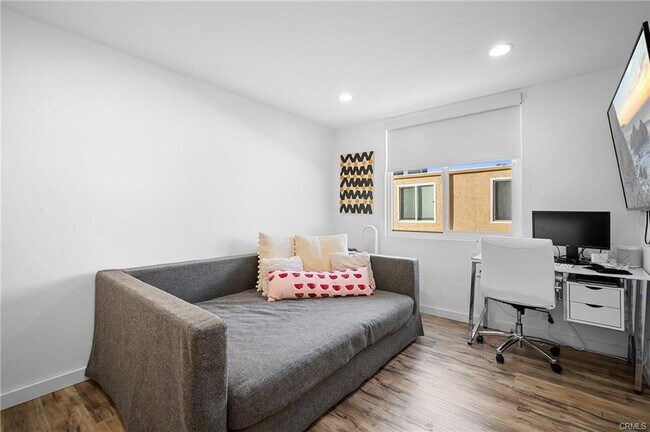 Foto del edificio - 5435 Yarmouth Ave