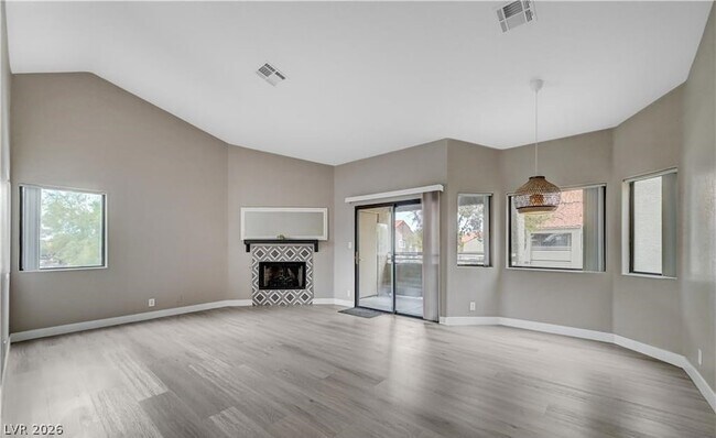 Building Photo - 5074 S Rainbow Blvd