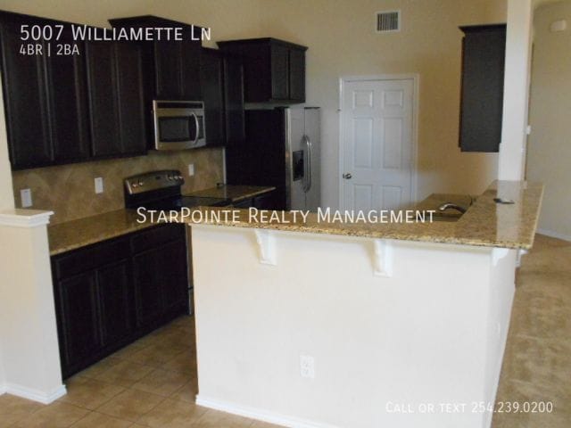 Building Photo - 5007 Williamette Ln.
