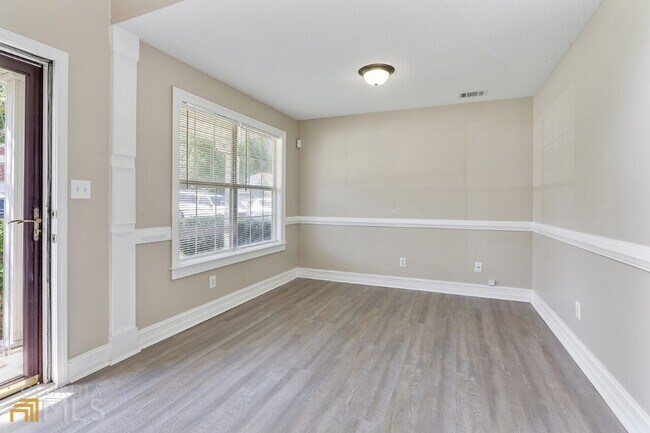 Building Photo - 312 Eagle Way